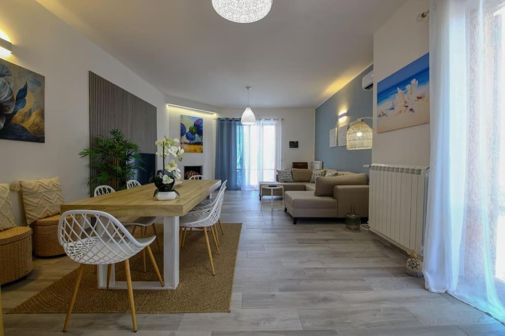 Villa Vera, Accesso Al Mare, Vista Castello, Ac Brindisi Kültér fotó